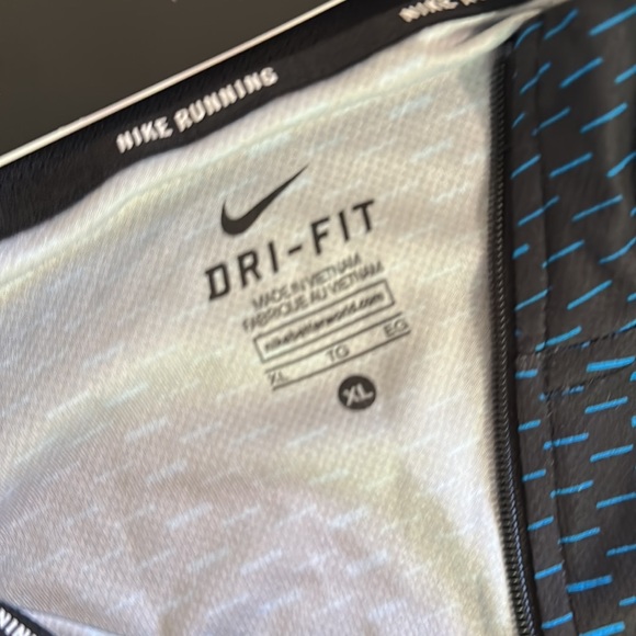 Nike Running Stay Warm Ultra Lightweight 1/4 Zip Pullover Great for Golf too! - Picture 2 of 5